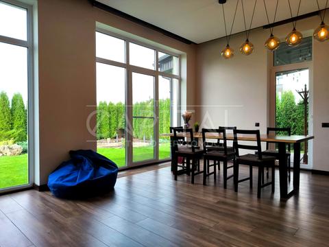 будинок за адресою 1 Травня вул., 1