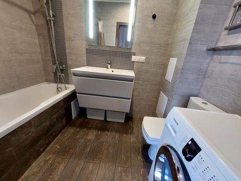 квартира за адресою Феодосійська вул., 3-В