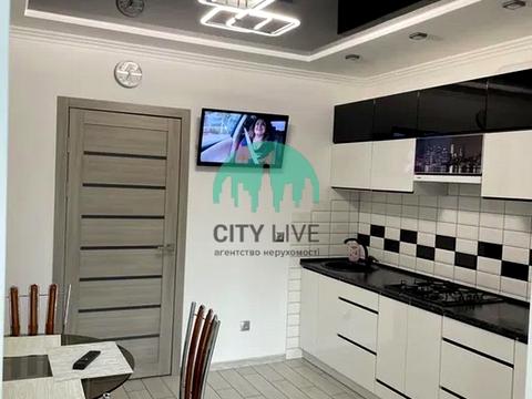 квартира за адресою Макогона вул., 25