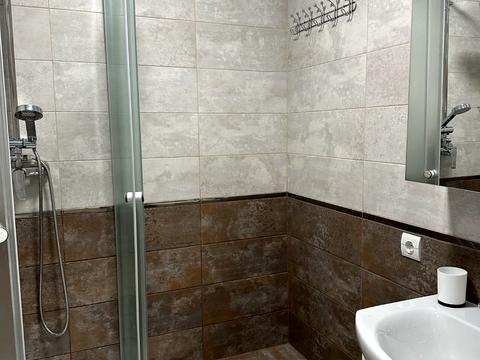 квартира за адресою Ревуцького вул., 13