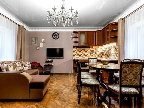 коммерческая по адресу ЛІСОВА, 77
