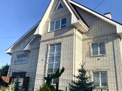 будинок за адресою Дніпровська