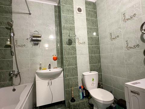 квартира за адресою Леха Качинського вул., 4-В