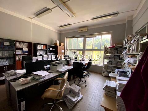 комерційна за адресою Сирецька вул., 27