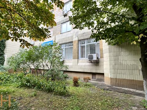 коммерческая по адресу Левка Лукьяненко ул. (Маршала Тимошенко), 2-Л