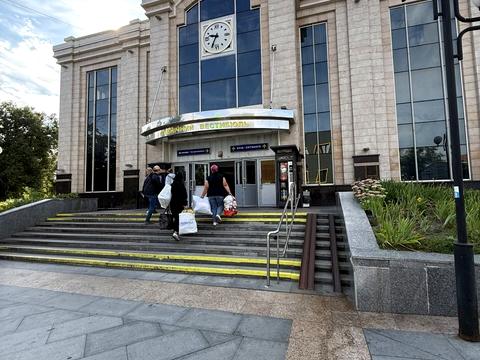 комерційна за адресою Привокзальна вул., 3