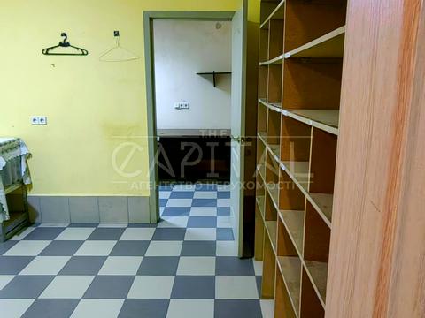 комерційна за адресою Князів Острозьких вул. (Московська), 39