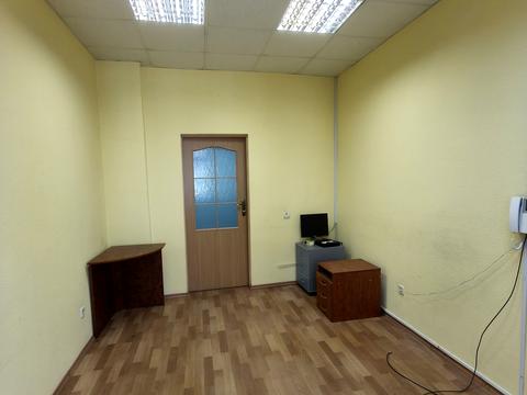 комерційна за адресою Короленка вул. (Первозванівська), 8