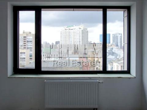 комерційна за адресою Саксаганського вул., 53/80