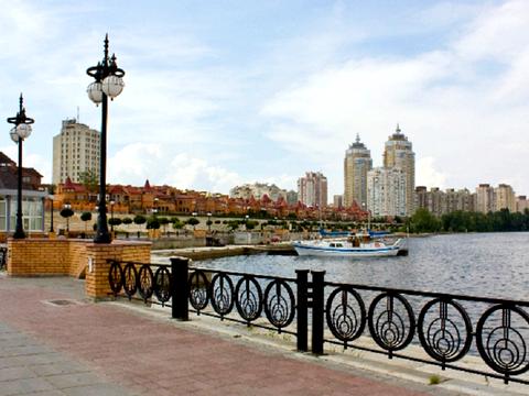 квартира по адресу Владимира Ивасюка просп. (Героїв Сталінграду), 14