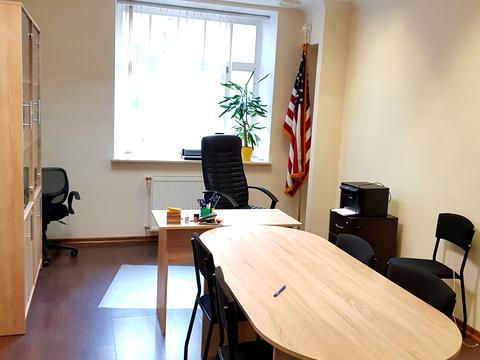 комерційна за адресою Михайлівський пров., 24