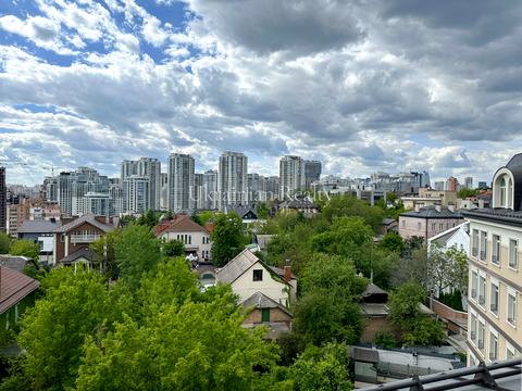 квартира за адресою Володимира Короткевича вул. (Добролюбова), 4