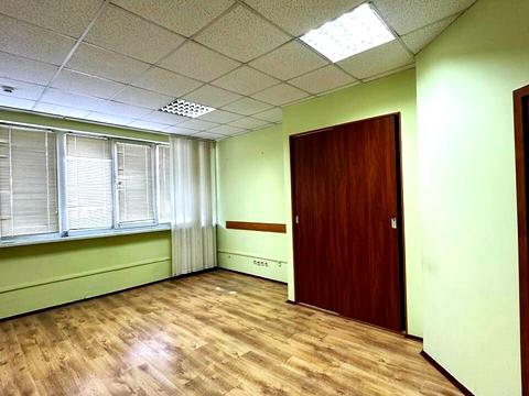 комерційна за адресою В'ячеслава Чорновола просп. (), 63