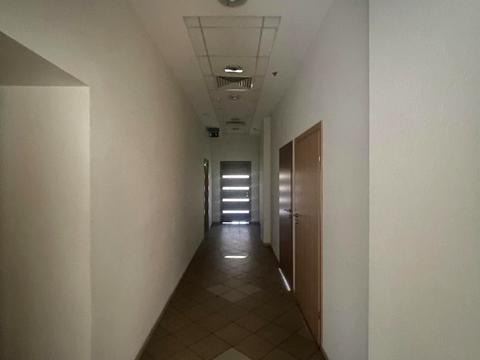 комерційна за адресою Богдана Хмельницького вул., 52
