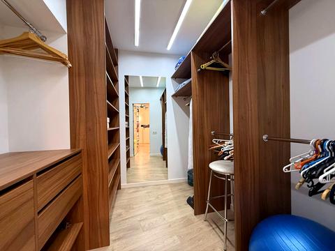 квартира за адресою Гоголівська вул., 37/2