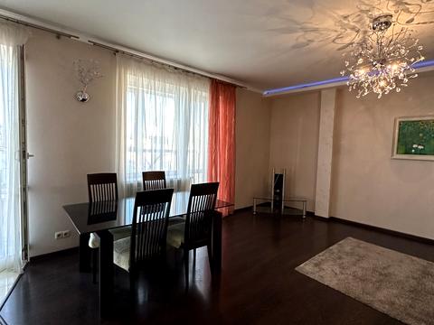 квартира за адресою Євгена Чикаленка вул., 59г