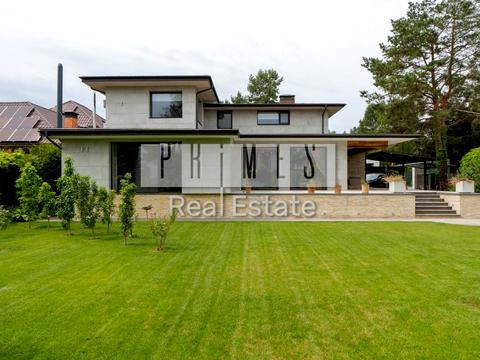 будинок за адресою Молодіжна вул.