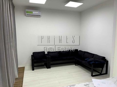 комерційна за адресою Липська вул., 9-Б