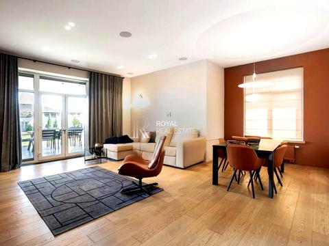 дом по адресу центральна