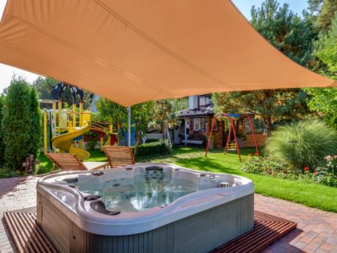 будинок за адресою смт. Козин, Козацька вул.