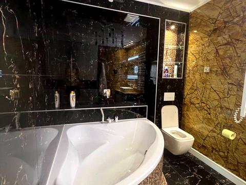 квартира за адресою Ак. Сахарова, 5В