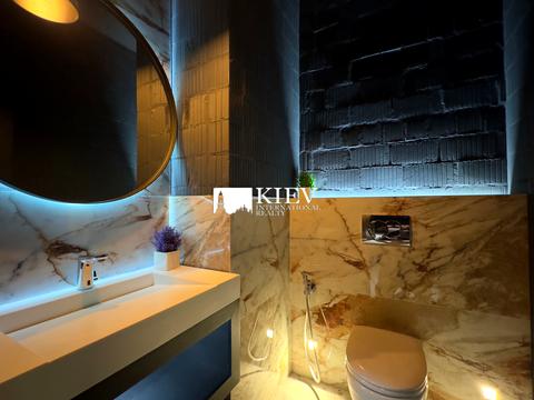 комерційна за адресою Джона Маккейна вул. (Івана Кудрі), 1-А