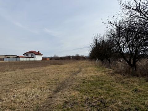 ділянка за адресою Максима Рильського вул.