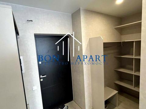 квартира за адресою Віктора Некрасова вул. (Північно-Сирецька), 10