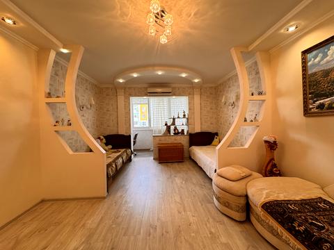 квартира за адресою Тополина вул., 18