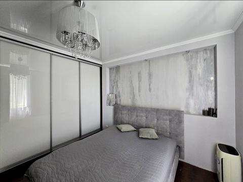квартира за адресою Космонавтів просп., 79