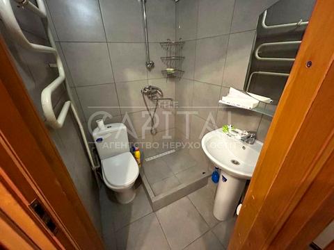 комерційна за адресою Білоруська вул., 10-18