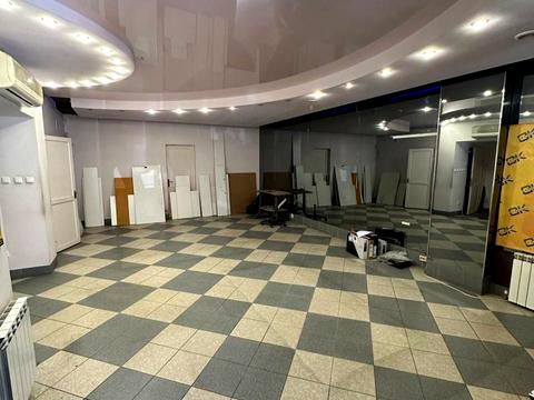 коммерческая по адресу Каменецкая ул., 1