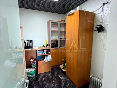 коммерческая по адресу Антоновича ул. (Горького), 74-78