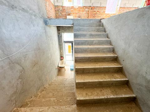 комерційна за адресою бульвар Просвіти, 1