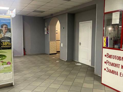 комерційна за адресою Миколи Кибальчича вул., 11-Б