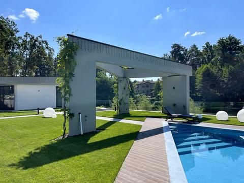 дом по адресу Салютна