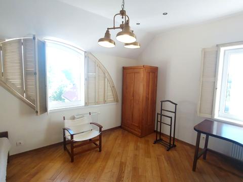 будинок за адресою 1 Травня