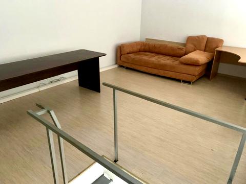 комерційна за адресою Горького, 8