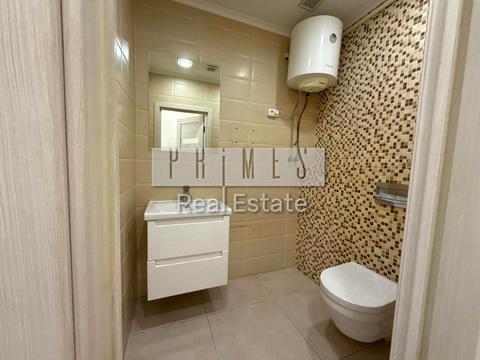 комерційна за адресою Миколи Міхновського бульв. (Дружби Народів), 32