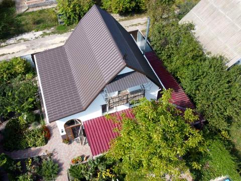 будинок за адресою Вишнева, 552