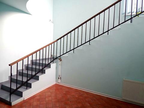 комерційна за адресою Гетьмана Петра Дорошенка вул. (Генерала Грушевого), 4а