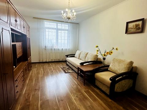 квартира за адресою Воскресенська вул., 12-Б