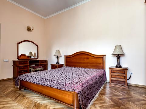 квартира по адресу Коновальца ул. (Энгельса), 37