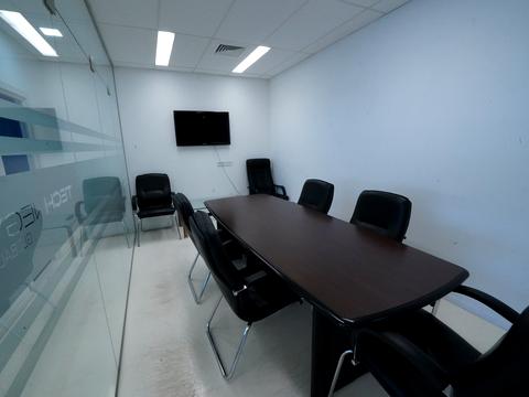коммерческая по адресу Кловский спуск, 7а