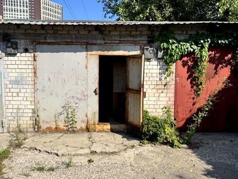 паркоместо по адресу Семьи Кульженков ул. (Дегтяренко Петра), 13 Б