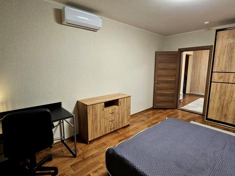 квартира за адресою Ревуцького вул., 54