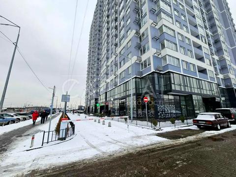 комерційна за адресою Ревуцького вул., 40-В