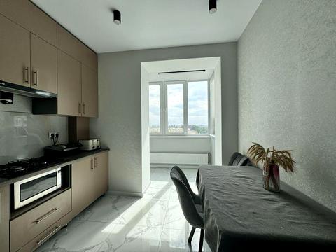 квартира за адресою Соборна вул., 105в/3