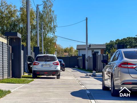 дом по адресу Захисників Вітчизни