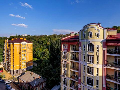квартира за адресою Дегтярна вул., 18